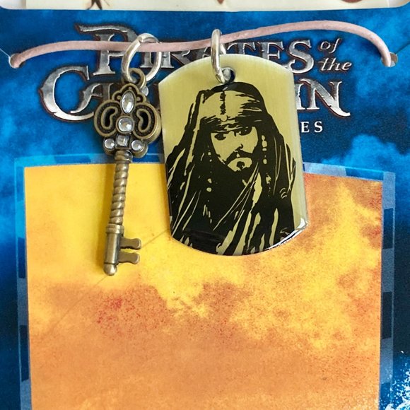 Vintage Disney Pirates of the Caribbean Necklace Charm Skull Crossbones 23" - Picture 4 of 10